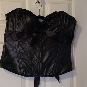 2X STRAPLESS BUSTIER (NWOT)